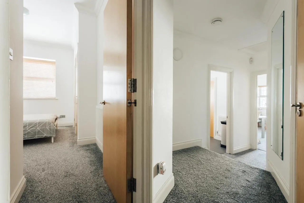 Apartment Spacious 2 Bedroom Flat Near Beach And Town Centre Bournemouth United Kingdom
