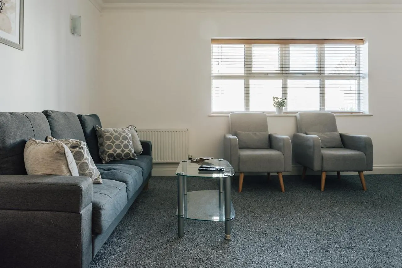 Spacious 2 Bedroom Flat Near Beach And Town Centre Bournemouth 0*,  Regno Unito